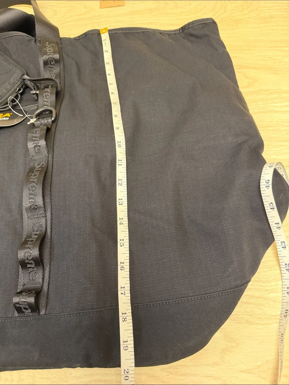 SUPREME LOGO TOTE BAG BLACK